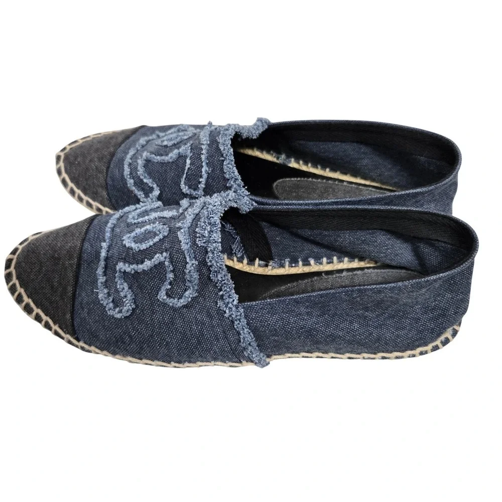 Chanel CC Logo Denim Espadrilles Blue Black Frayed Canvas Flats Size 39 US 7.5-8